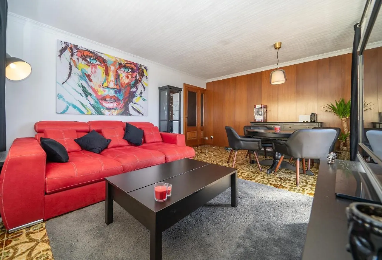 Homeholidaysrentals Kalani Pineda de Mar 0*,